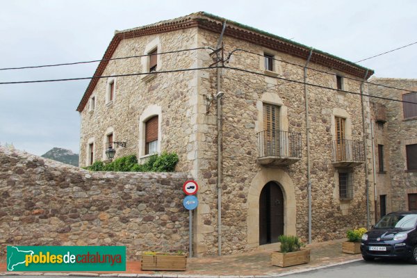 Darnius - Can Gorgot (Foto: Albert Esteves, 2014) Darnius - Can Gorgot