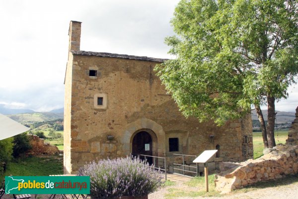 Isòvol - Santuari de la M.D. de Quadres (Foto: Albert Esteves, 2014) Isòvol - Santuari de la M.D. de Quadres