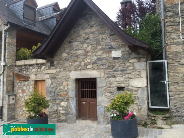 Vielha - Capella de la Mare de Déu de la Pietat (Foto: Joan Sánchez Sabé, 2014) Vielha - Capella de la Mare de Déu de la Pietat