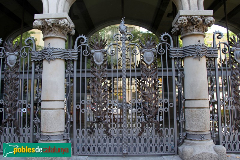 Barcelona - Antiga Tinença d'Alcaldia d'Hostafrancs (Foto: Albert Esteves, 2014) Barcelona - Antiga Tinença d'Alcaldia d'Hostafrancs