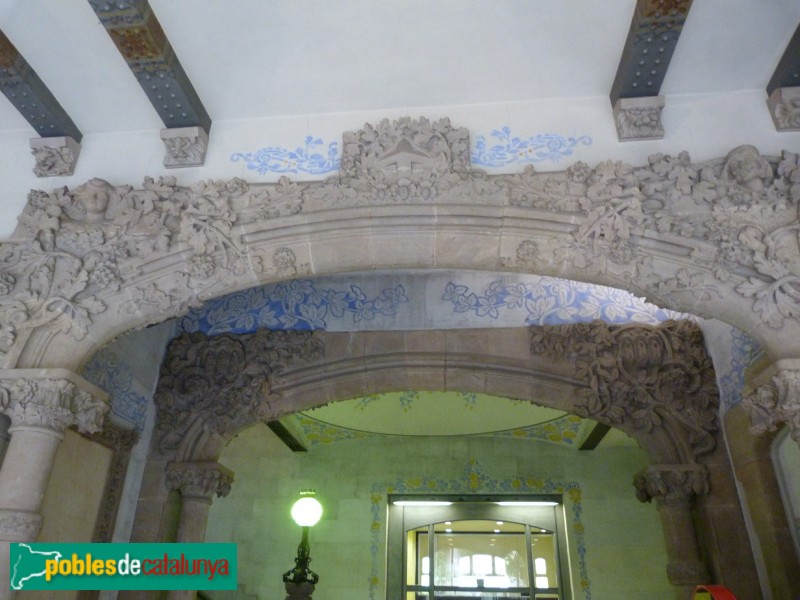 Barcelona - Antiga Tinença d'Alcaldia d'Hostafrancs (Foto: Valentí Pons, 2011) Barcelona - Antiga Tinença d'Alcaldia d'Hostafrancs