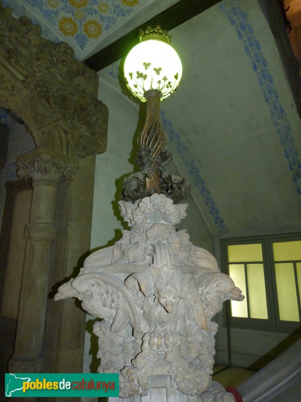 Barcelona - Antiga Tinença d'Alcaldia d'Hostafrancs (Foto: Valentí Pons, 2011) Barcelona - Antiga Tinença d'Alcaldia d'Hostafrancs