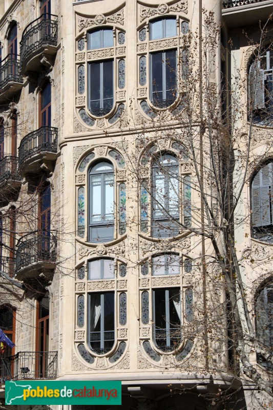 Barcelona - Rambla Catalunya, 74 (Foto: Albert Esteves, 2015) Barcelona - Rambla Catalunya, 74