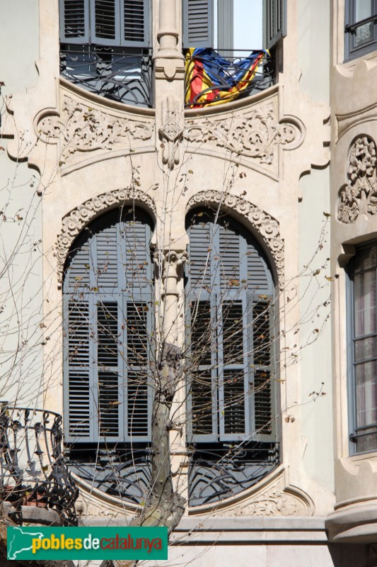 Barcelona - Rambla Catalunya, 74 (Foto: Albert Esteves, 2015) Barcelona - Rambla Catalunya, 74
