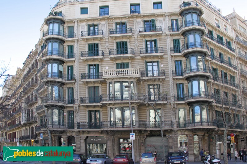 Barcelona - Rambla Catalunya, 77 (Foto: Albert Esteves, 2015) Barcelona - Rambla Catalunya, 77