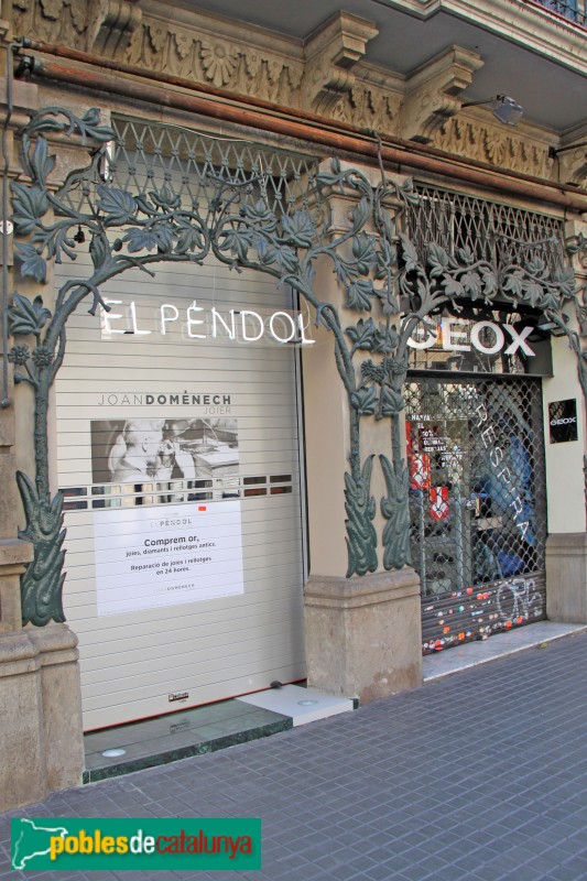 Barcelona - València, 256 (Foto: Albert Esteves, 2015) Barcelona - València, 256