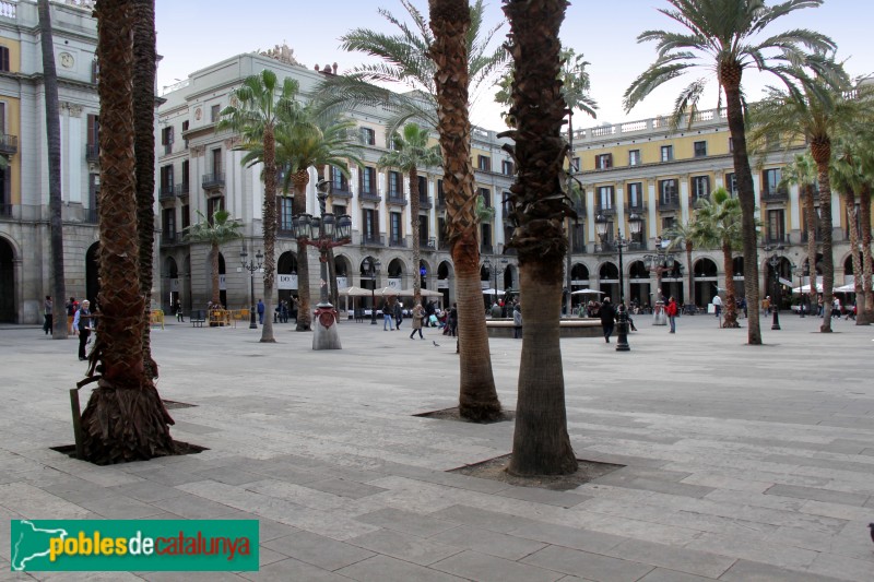 Barcelona - Plaça Reial (Foto: Albert Esteves, 2015) Barcelona - Plaça Reial