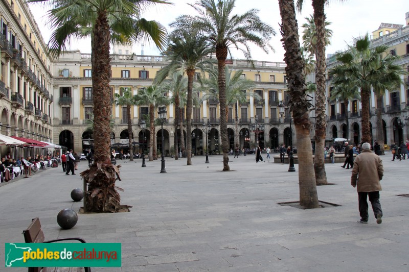 Barcelona - Plaça Reial (Foto: Albert Esteves, 2015) Barcelona - Plaça Reial