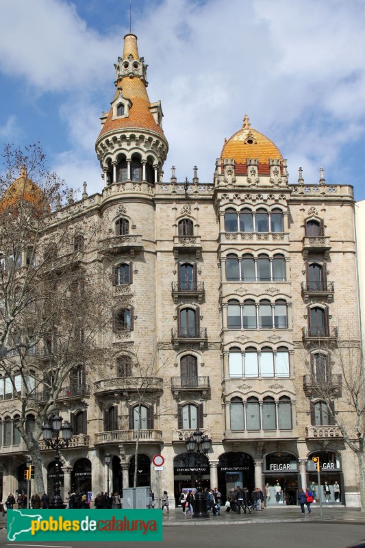 Barcelona - Cases Rocamora (Passeig de Gràcia, 6) (Foto: Albert Esteves, 2015) Barcelona - Cases Rocamora (Passeig de Gràcia, 6)