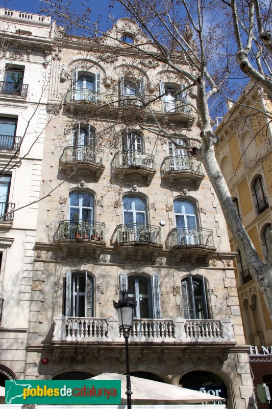 Barcelona - Passeig de Gràcia, 26 (Foto: Albert Esteves, 2015) Barcelona - Passeig de Gràcia, 26