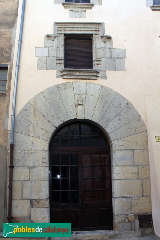 Bellcaire d'Empordà - Carrer Major, 8 (Foto: Albert Esteves, 2015) Bellcaire d'Empordà - Carrer Major, 8