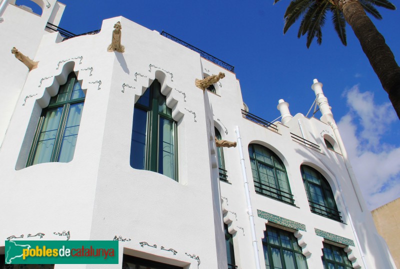 Tossa de Mar - Casa Sans (Foto: <i>enviada per Júlia Biel</i>) Tossa de Mar - Casa Sans