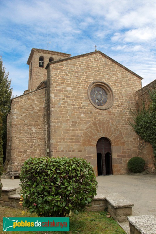 L'Estany - Església del Monestir, façana (Foto: Albert Esteves, 2016) L'Estany - Església del Monestir, façana