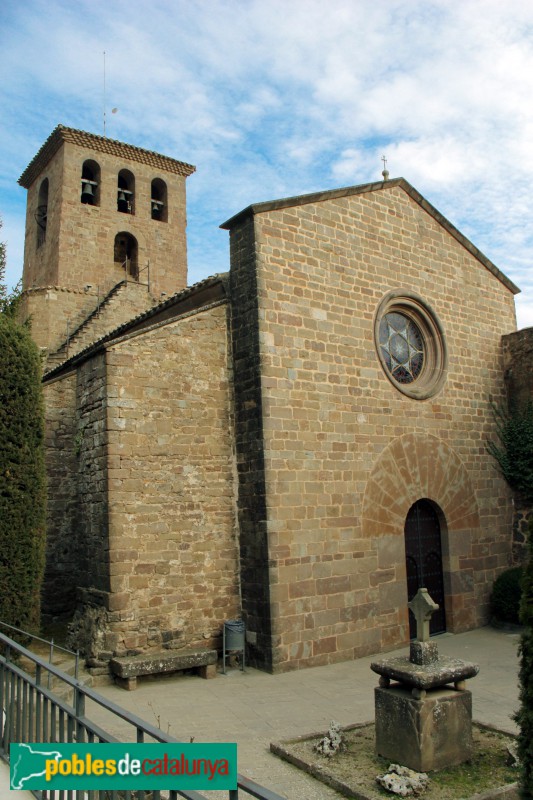 L'Estany - Església del Monestir, façana (Foto: Albert Esteves, 2016) L'Estany - Església del Monestir, façana