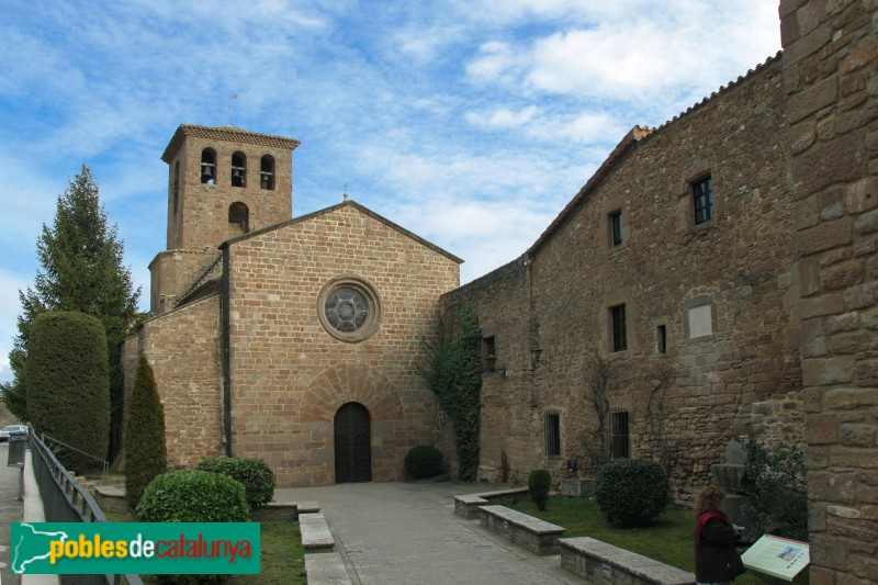 L'Estany - Església del Monestir, façana (Foto: Albert Esteves, 2016) L'Estany - Església del Monestir, façana