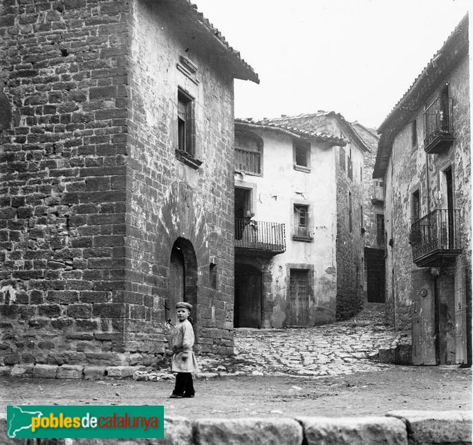 L'Estany - Cal Valeri (Foto: Josep Salvany -Biblioteca de Catalunya-, 1912) L'Estany - Cal Valeri