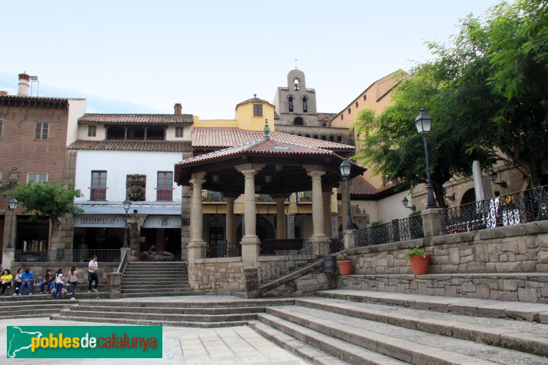 Barcelona - Poble Espanyol, Glorieta, Sant Mateu (Foto: Albert Esteves, 2016) Barcelona - Poble Espanyol, Glorieta, Sant Mateu