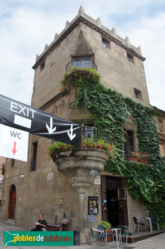Barcelona - Poble Espanyol, Paço dos Fefinhans, Cambados (Foto: Albert Esteves, 2016) Barcelona - Poble Espanyol, Paço dos Fefinhans, Cambados