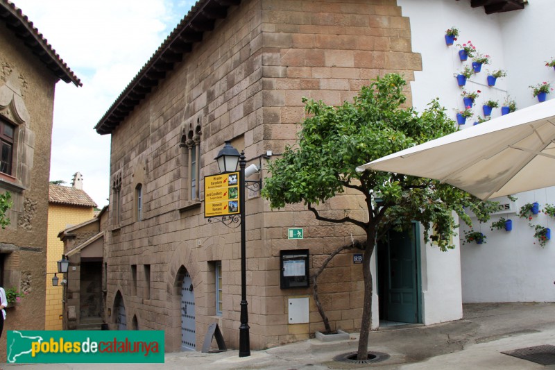 Barcelona - Poble Espanyol, casa Ciurana (Morella) (Foto: Albert Esteves, 2016) Barcelona - Poble Espanyol, casa Ciurana (Morella)
