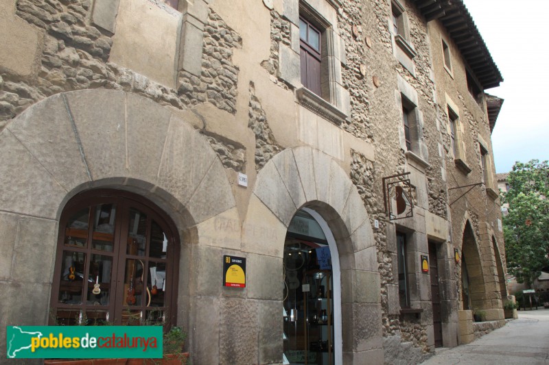 Barcelona - Poble Espanyol, can Vázquez i can Betes (Rupit) (Foto: Albert Esteves, 2016) Barcelona - Poble Espanyol, can Vázquez i can Betes (Rupit)