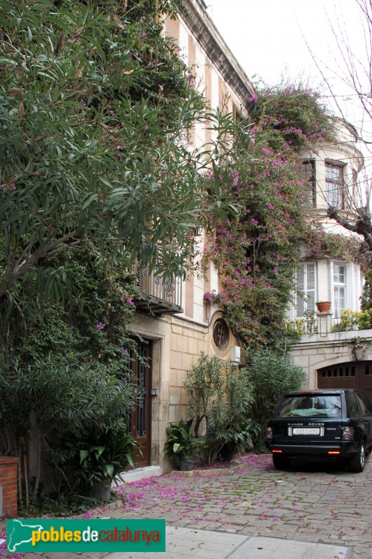 Barcelona - Major de Sarrià, 74-76 (Foto: Albert Esteves, 2017) Barcelona - Major de Sarrià, 74-76