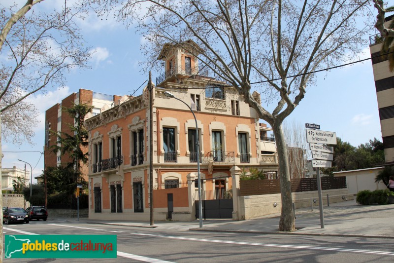 Barcelona - Bisbe Català, 48-50 (Foto: Albert Esteves, 2017) Barcelona - Bisbe Català, 48-50