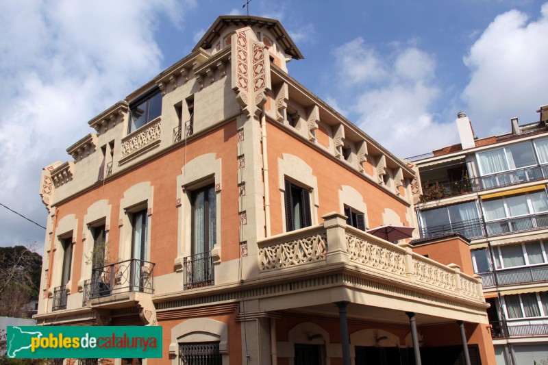 Barcelona - Bisbe Català, 48-50 (Foto: Albert Esteves, 2017) Barcelona - Bisbe Català, 48-50