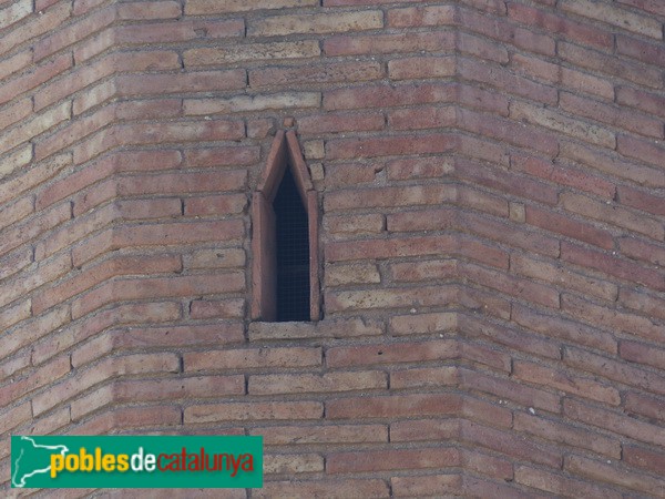 Barcelona - Pilar d'aigua de la Sagrera. Detall respirall (Foto: Graciel·la Vidal, 2017) Barcelona - Pilar d'aigua de la Sagrera. Detall respirall