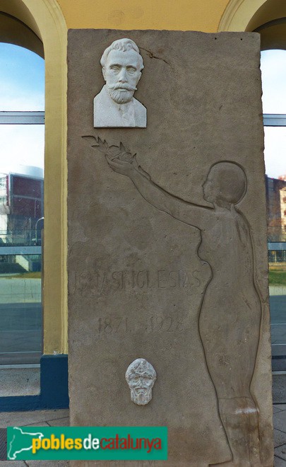 Barcelona - Monòlit dedicat a l'escriptor Ignasi Iglesias