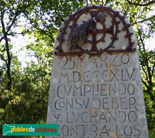 Detall creu de ferro incrustada (Foto: Graciel·la Vidal, 2017) Detall creu de ferro incrustada