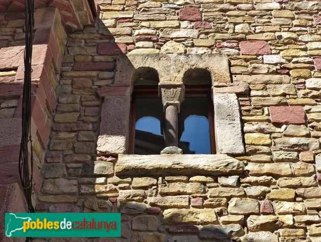 Seva - Can Romero. Finestra romànica (Foto: Graciel·la Vidal, 2017) Seva - Can Romero. Finestra romànica