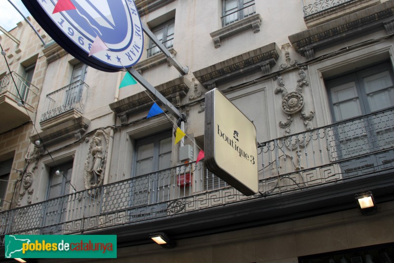 Badalona - Carrer del Mar (Foto: Albert Esteves, 2017) Badalona - Carrer del Mar