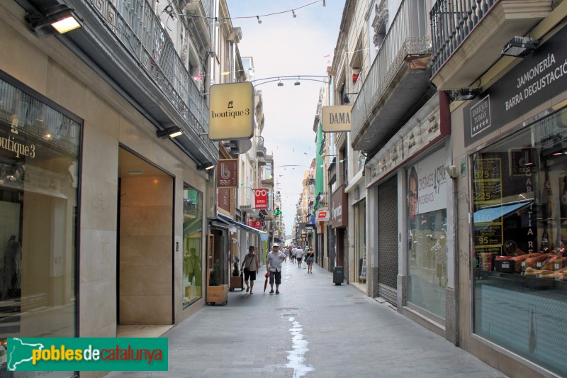 Badalona - Carrer del Mar (Foto: Albert Esteves, 2017) Badalona - Carrer del Mar