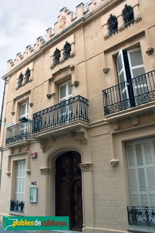 Badalona - Casa Cascante (Foto: Albert Esteves, 2017) Badalona - Casa Cascante