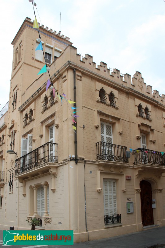 Badalona - Casa Cascante (Foto: Albert Esteves, 2017) Badalona - Casa Cascante