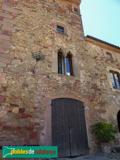 Mas Figueroles Façana principal (Foto: Graciel·la Vidal, 2017) Mas Figueroles Façana principal