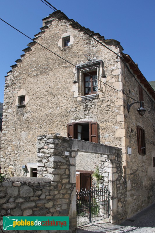 Arties - Casa Paulet (Foto: Albert Esteves, 2017) Arties - Casa Paulet