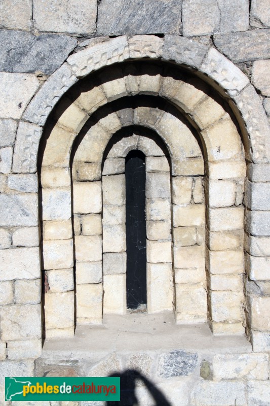 Arties - Església de Sant Joan (Foto: Albert Esteves, 2017) Arties - Església de Sant Joan