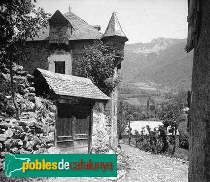 Unha - Casal de Brastet (Foto: Marcel·lí Gausachs -Arxiu C.E.C.-, anys vint) Unha - Casal de Brastet