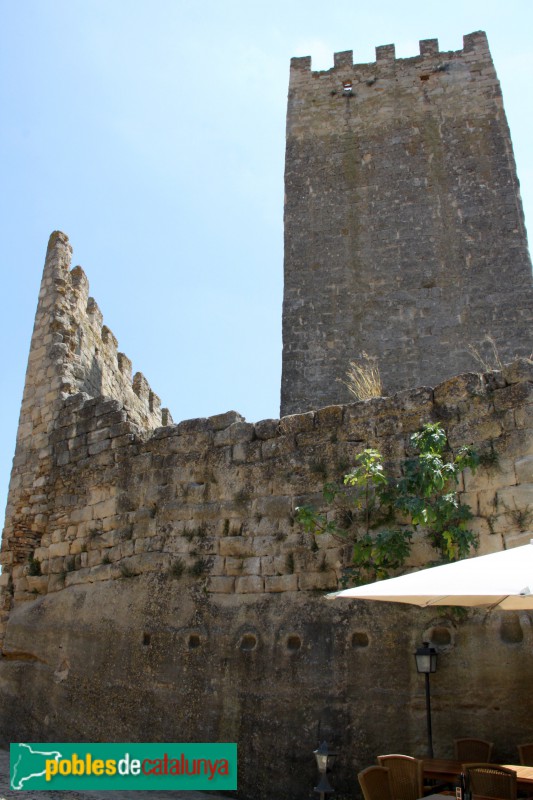 Peratallada - Castell, torre mestra (Foto: Albert Esteves, 2017) Peratallada - Castell, torre mestra