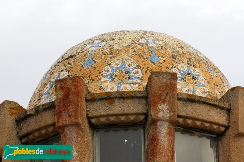 Canet de Mar - Panteó Font Montells (Foto: Albert Esteves, 2017) Canet de Mar - Panteó Font Montells