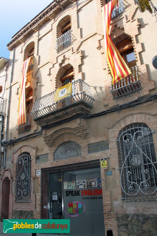 Torrelles de Llobregat - Casa Palet (Foto: Albert Esteves, 2017) Torrelles de Llobregat - Casa Palet