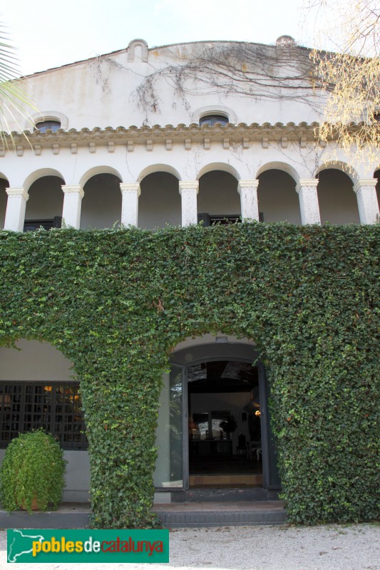 Torrelles de Llobregat - Mas del Molí (Mas Vidrier) (Foto: Albert Esteves, 2017) Torrelles de Llobregat - Mas del Molí (Mas Vidrier)