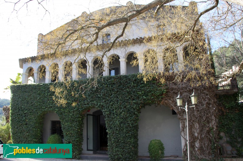 Torrelles de Llobregat - Mas del Molí (Mas Vidrier) (Foto: Albert Esteves, 2017) Torrelles de Llobregat - Mas del Molí (Mas Vidrier)