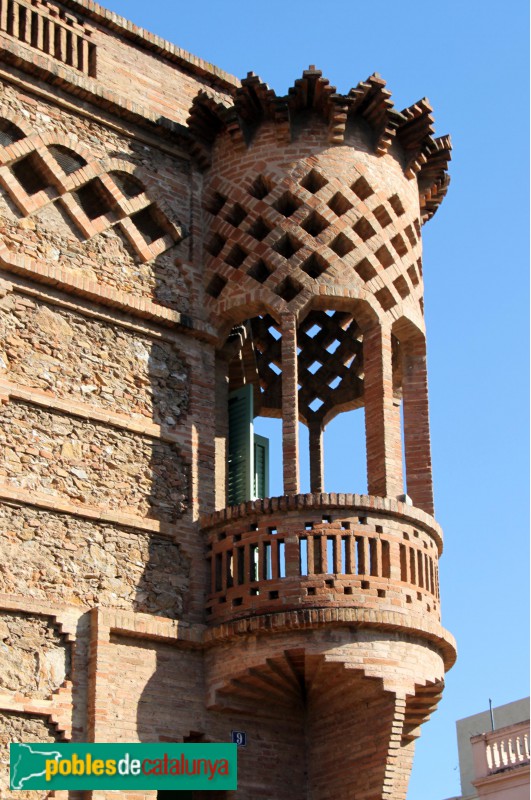 Colònia Güell - Ca l'Espinal (Foto: Albert Esteves, 2018) Colònia Güell - Ca l'Espinal