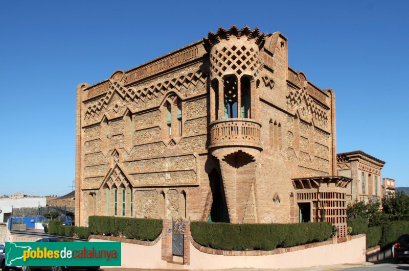 Colònia Güell - Ca l'Espinal (Foto: Albert Esteves, 2018) Colònia Güell - Ca l'Espinal