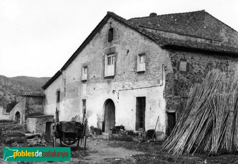 Santa Coloma de Cervelló - Can Ramon (Foto: <i>Joan Estorch -Arxiu fotogràfic C.E.C.-</i>, 1932) Santa Coloma de Cervelló - Can Ramon