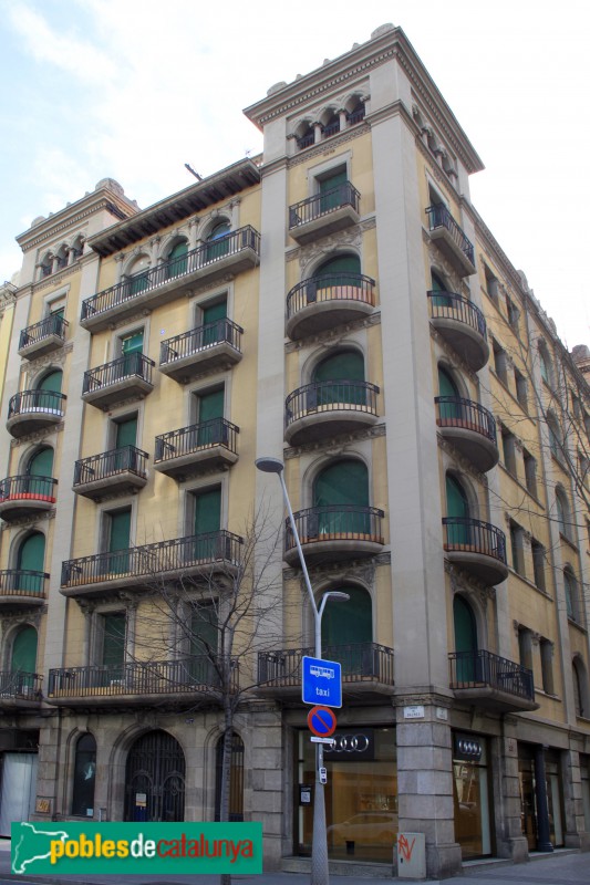 Barcelona - Balmes, 167 / París, 208-210 (Foto: Albert Esteves, 2018) Barcelona - Balmes, 167 / París, 208-210
