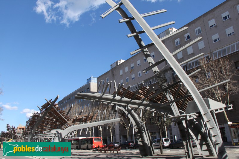Barcelona - Pèrgoles Avinguda Icària (Foto: Albert Esteves, 2018) Barcelona - Pèrgoles Avinguda Icària