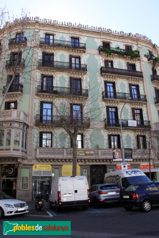 Barcelona - Roger de Flor, 125-127 (Foto: Albert Esteves, 2018) Barcelona - Roger de Flor, 125-127